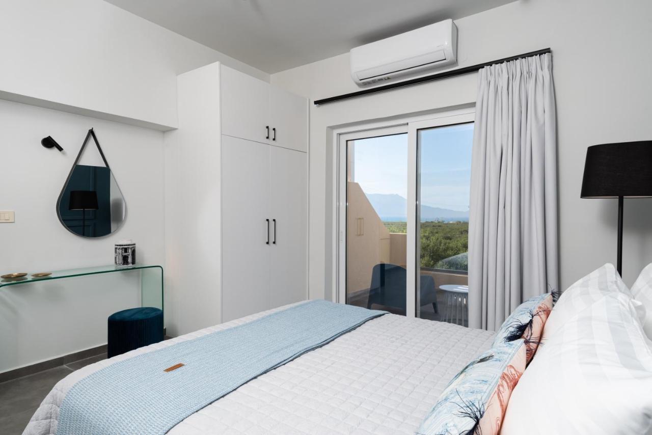 Meliora Suites Dhrapanias Bagian luar foto