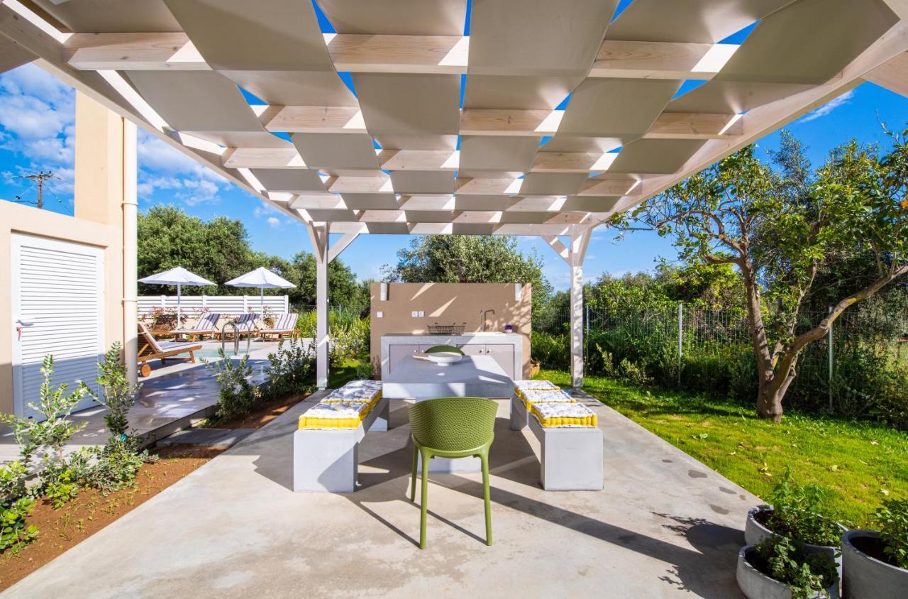 Meliora Suites Dhrapanias Bagian luar foto