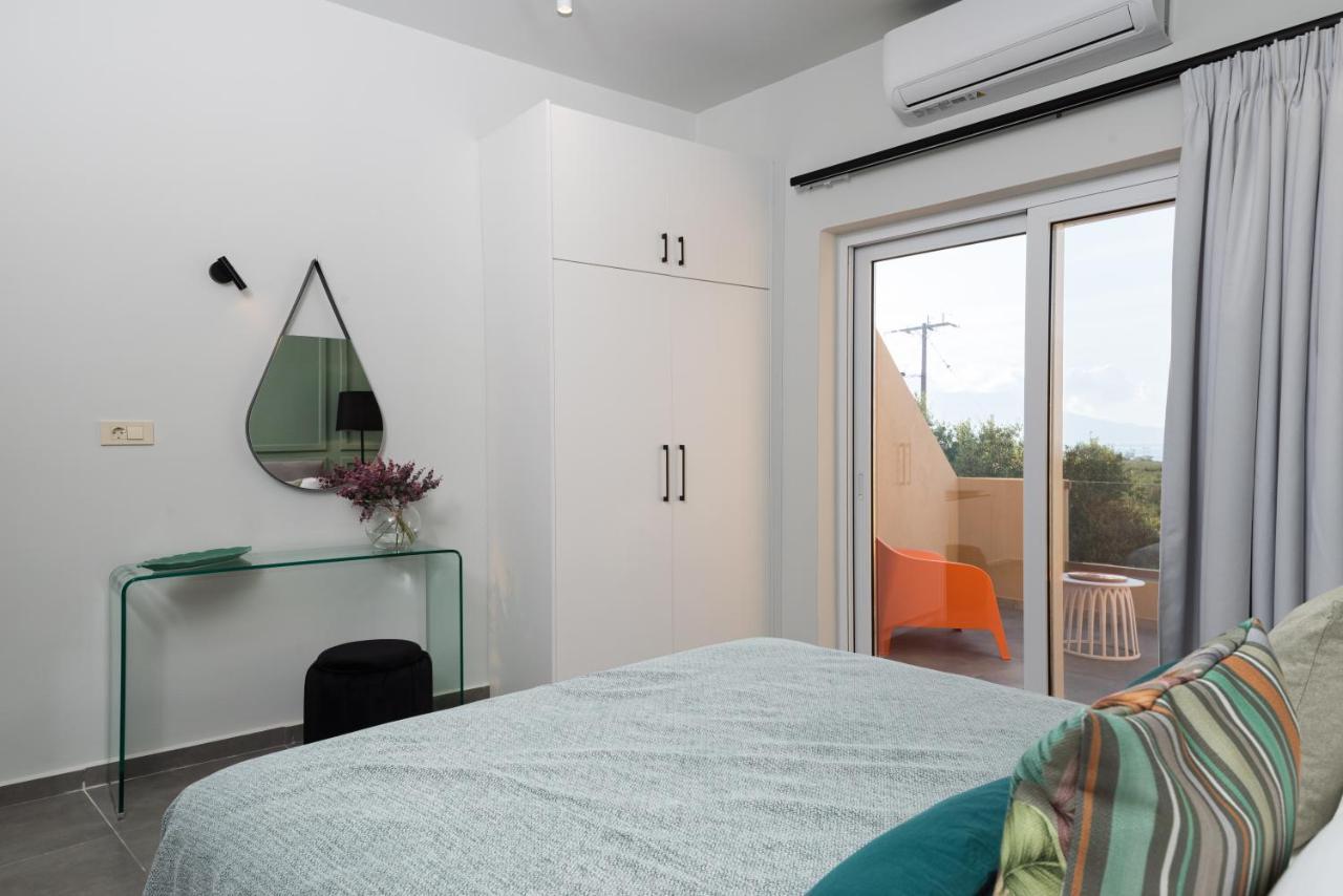 Meliora Suites Dhrapanias Bagian luar foto